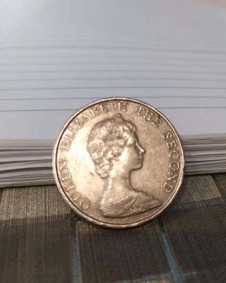 5 dollari Hong Kong Regina Elisabetta II 1982 