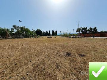 Terreno + Rudere + Locale Commerciale + Appartamen