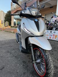 Piaggio Beverly 300 i.e. S