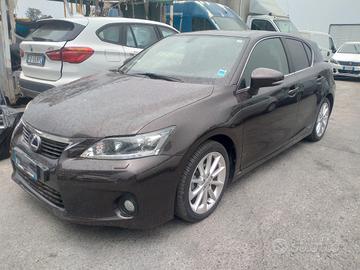 Lexus ct200h..ricambi.