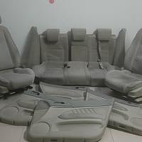 Interni Alfa Romeo 159 sedili e pannelli 