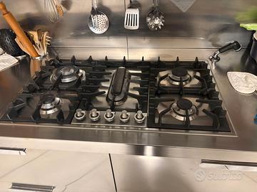 Piano cottura ILVE a gas – professionale, acciaio