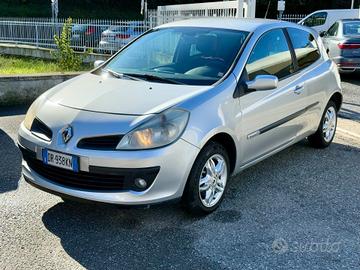 Renault Clio 1.2 16V 3 porte Rip Curl