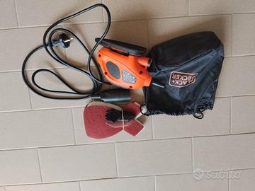 Levigatrice a delta Black+Decker