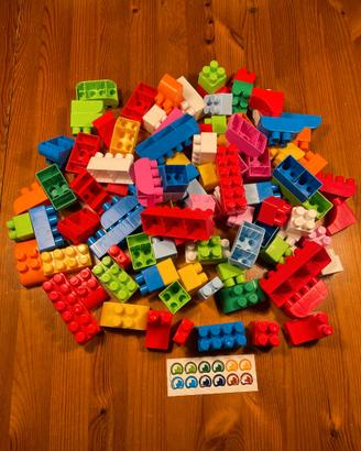 mattoncini per costruzioni simili a Lego Duplo