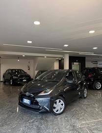 Toyota Aygo 1.0 VVT-i 69 CV 5 porte x-cool