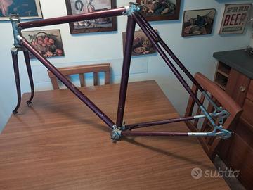 Telaio corsa in acciaio forcellini Campagnolo