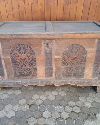 Antica cassapanca tirolese 125cm