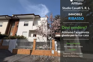 PORZIONE DI QUADRIFAMILIARE A LATINA