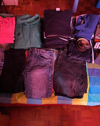 abbigliamento in blocco oppure al pezzo 