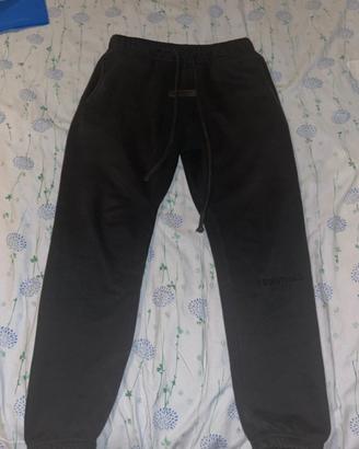 pantaloni essentials
