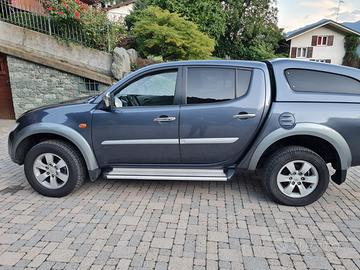 Mitsubishi L200 Cab IV 2010 d.cab 2.5 di-d Intense