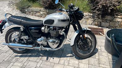 Triumph Bonneville - 2020