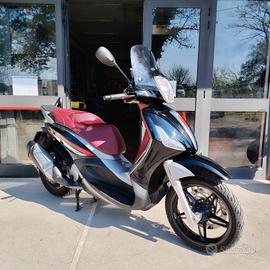 Piaggio Beverly 350  9900km Uni