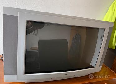 LOEWE tv color 27”