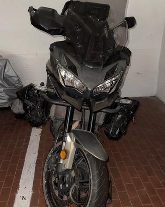 Kawasaki versysy 650 gold