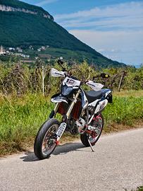 Suzuki DRZ-400 SM (A2) 