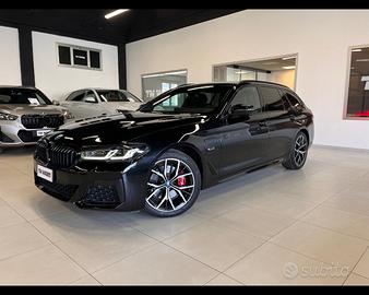 BMW Serie 5(G30/31/F90) - 530e Touring Msport 2023