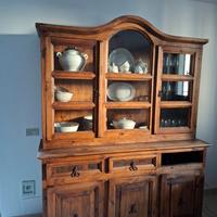 Vetrina  legno massello  di abete