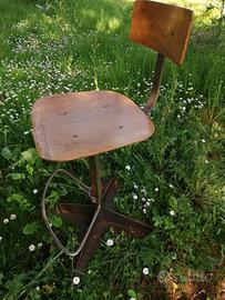 Sgabello Industriale