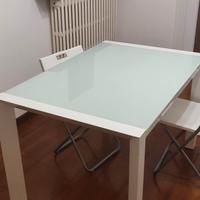 Tavolo in vetro satinato 