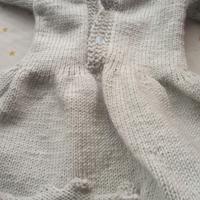 Vestitino fatto a ferri per bimba