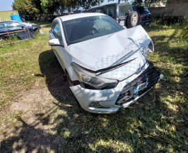 Hiunday i20 2016 , 133000 km incidentata