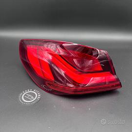 FANALE POSTERIORE SINISTRO LED 7450643 BMW F40 201
