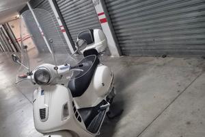 vespa 300gts