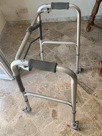 Deambulatore molto pratico