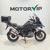 BMW R 1250 GS Triple Black tua a 199 euro