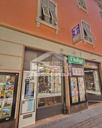 Attività / Licenza di 40 m² a Rovereto