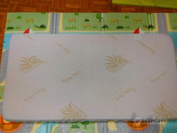 Materasso lettino con paracolpi e sacco piumino