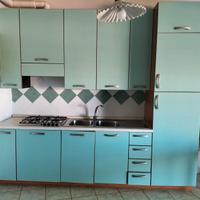 cucina componibile lineare colore verdeacqua