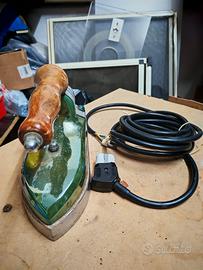 Ferro da stiro da sartoria Davoli del peso di 5 kg