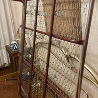 Rete matrimoniale oiu tastiera in ottone