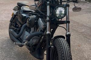 Harley davidson 883 sportster