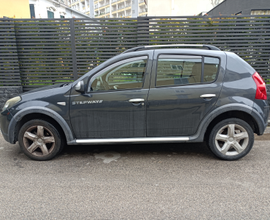 Dacia Sandero Stepway bifuel 1.6 GPL