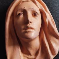 Volto di donna artigianale in terracotta 