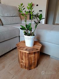sgabello contenitore in legno ottagonale 