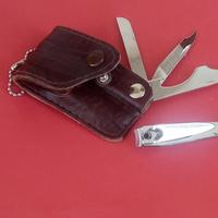 PORTACHIAVI SET MANICURE + APRIBOTTIGLIE +CUSTODIA