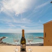 Imperia - Bilocale con terrazza vista mare