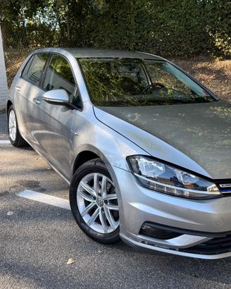 Volkswagen Golf 1.5 TGI DSG benzina/metano 130cv