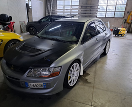 Mitsubishi lancer evo 8