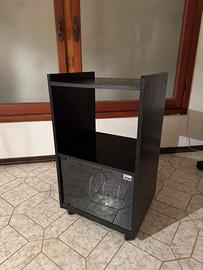 Mobile vetrina per vinili e impianto stereo