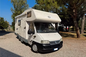 Camper Mansardato CI -Anno 2006 - Ottime condizion