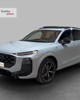 Audi Q3 1.5 e-hybrid S line edition 272cv s-tronic