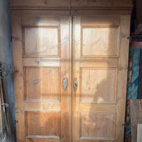 Armadio tirolese del 700 c.a.