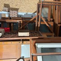 Porte in legno e finestre