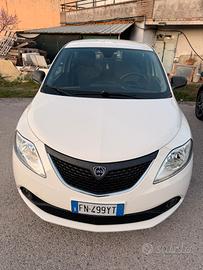 Lancia ypsilon 1.2 benzina 2018